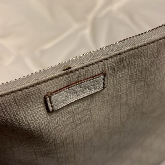 💯 Authentic GUCCI
White GG Coated Canvas Flat Messenger Bag Nautical ⚓️ - Picture 12 of 17